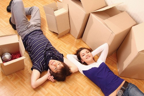 A local removals crew managing a move near Catford